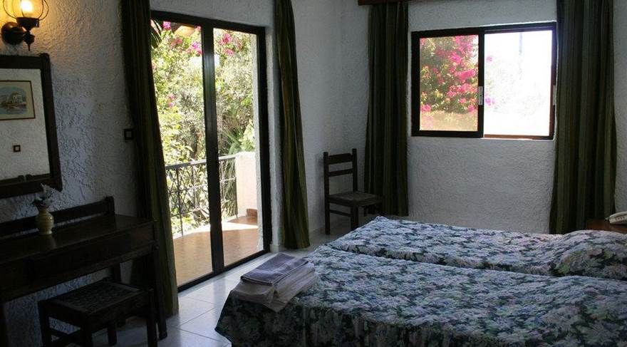 ECONOMY DOUBLE OR TWIN ROOM OASIS RODOS